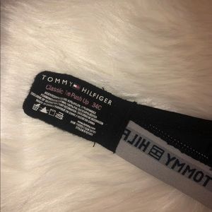 Tommy Hilfiger Intimates & Sleepwear - Tommy Hilfiger 34C Bra Tommy Hilfiger Intimates & Sleepwear - Tommy Hilfiger 34C Bra